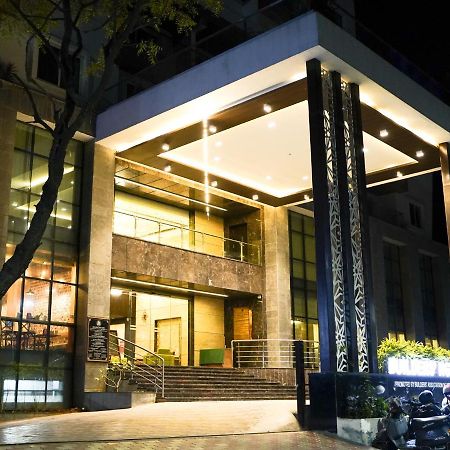 BNGV Mystic Premier Hotel Bangalore Exterior foto