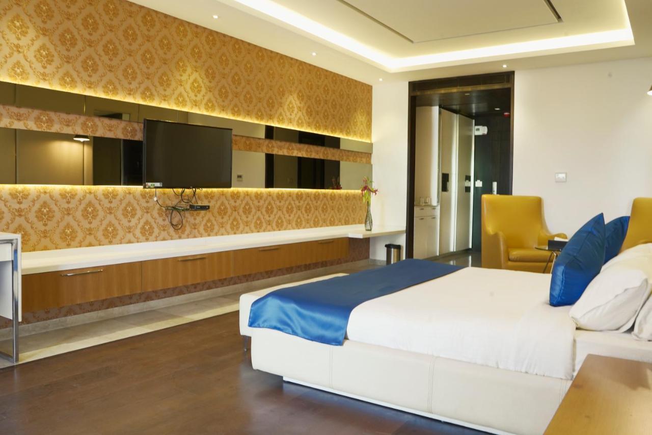 BNGV Mystic Premier Hotel Bangalore Exterior foto