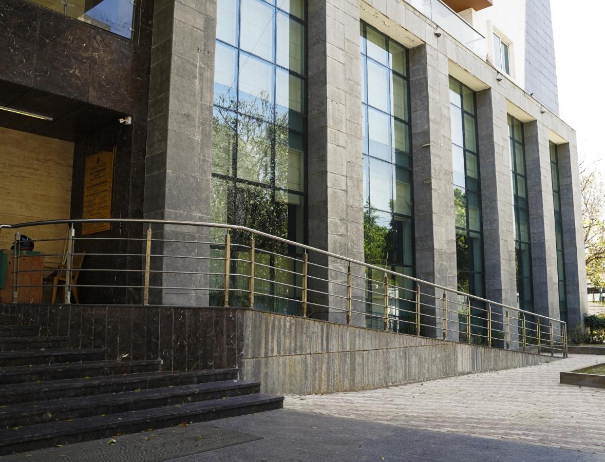 BNGV Mystic Premier Hotel Bangalore Exterior foto